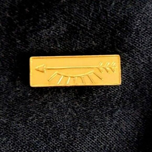 Vintage 60s Arrow of Light Boy Scouts of America lapel Pin - Picture 1 of 4